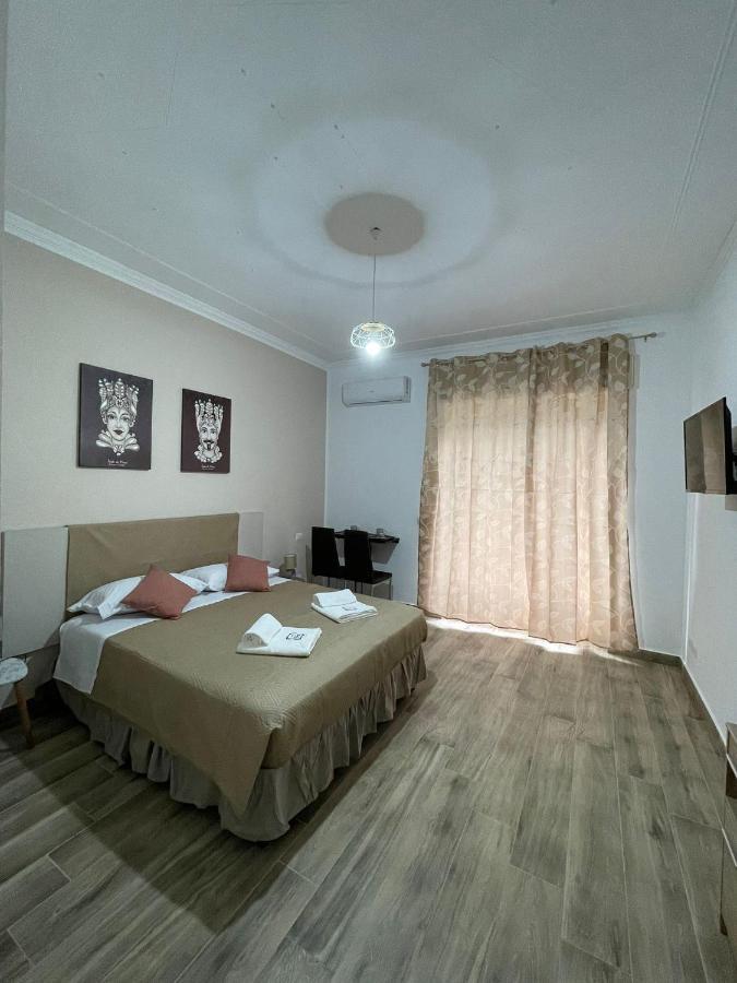 A Bone Bed & Breakfast Catania