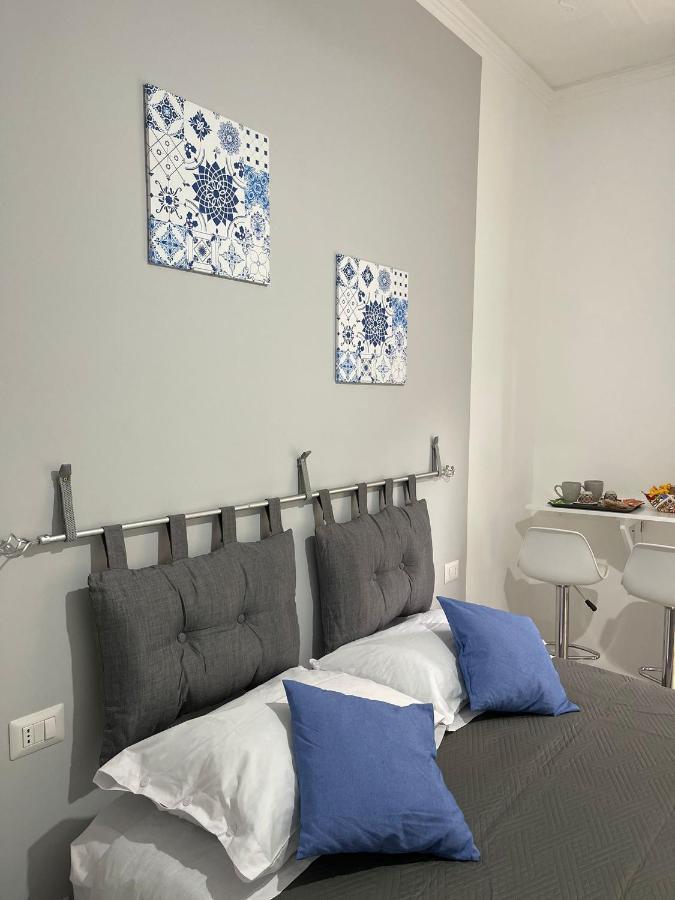 A Bone Bed & Breakfast Catania